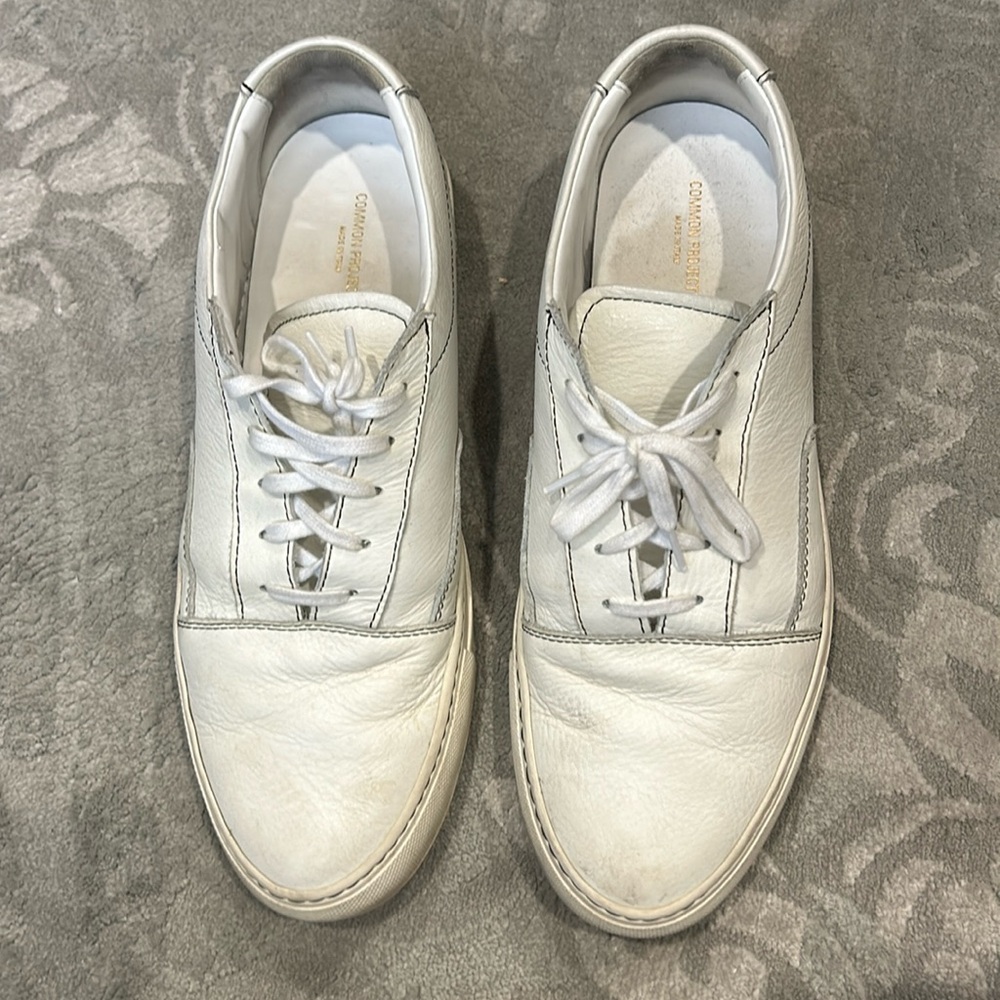 men's white common projects
